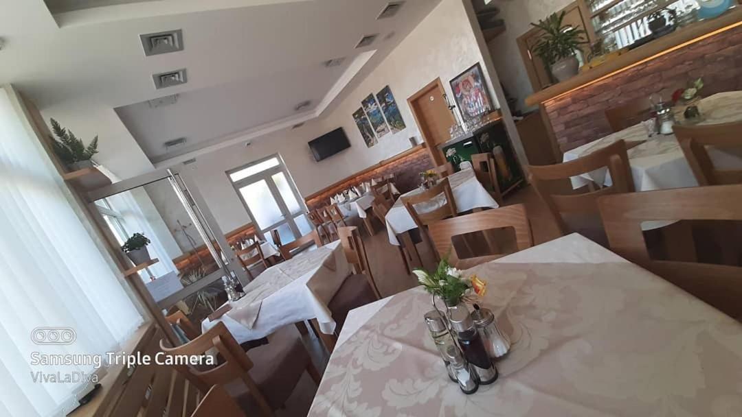 Prenociste I Restoran Ihthis Bajina Basta Exterior foto