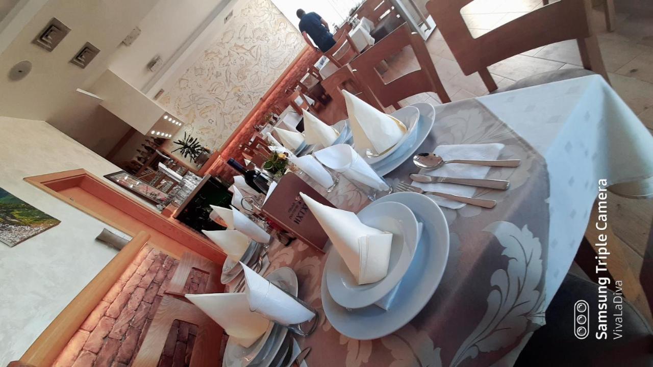 Prenociste I Restoran Ihthis Bajina Basta Exterior foto