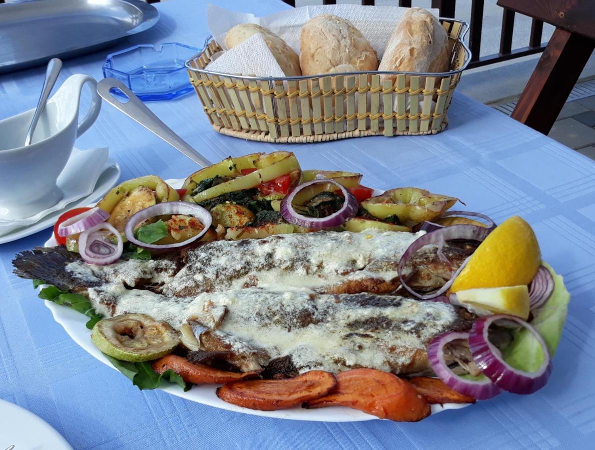 Prenociste I Restoran Ihthis Bajina Basta Exterior foto